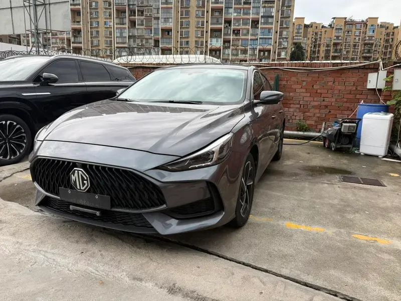 MG 5, 2022