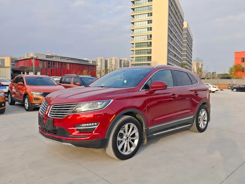 Lincoln MKC, 2014