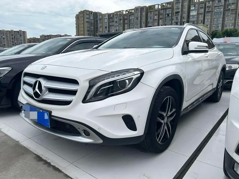 Mercedes-Benz GLA, 2016