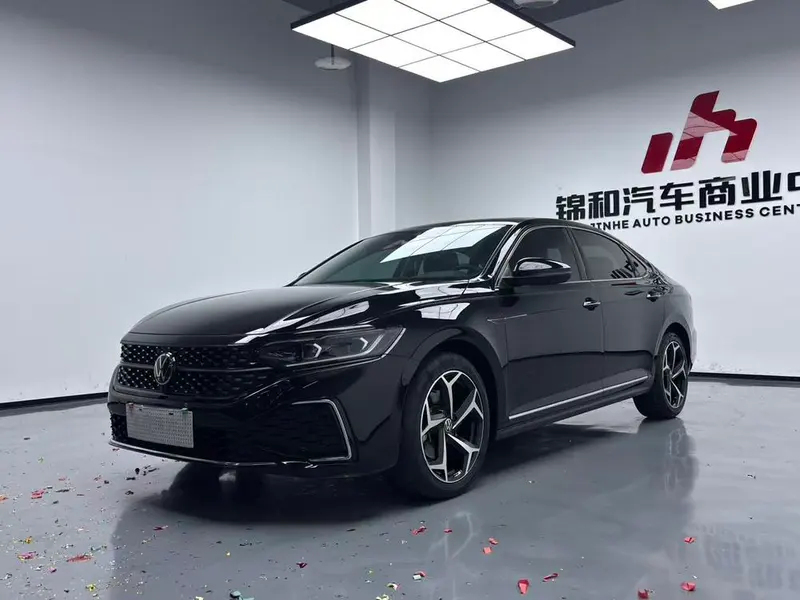 Volkswagen Passat, 2023