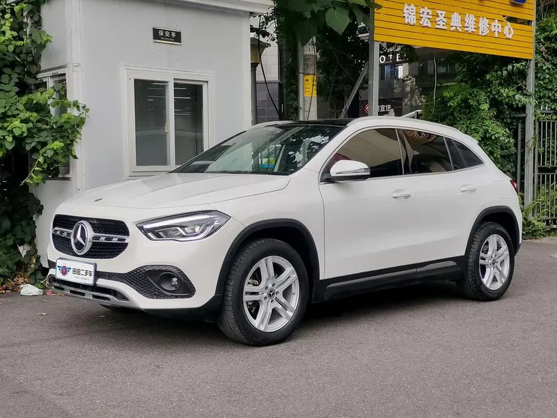 Mercedes-Benz GLA, 2022