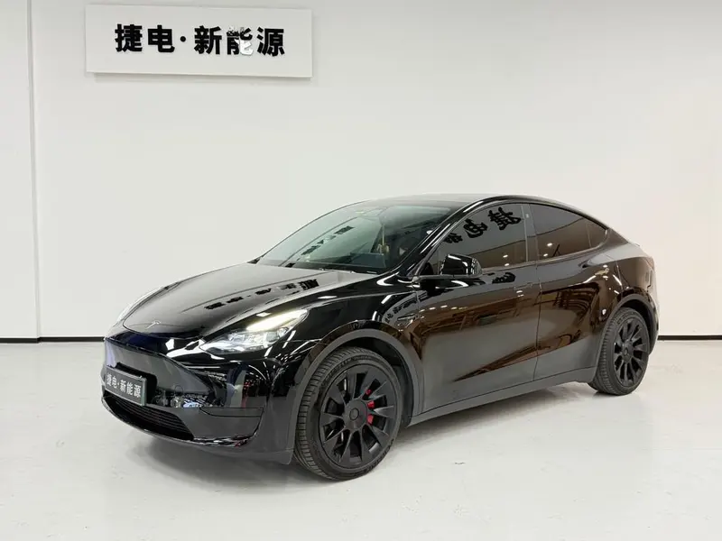 Tesla Model Y, 2022
