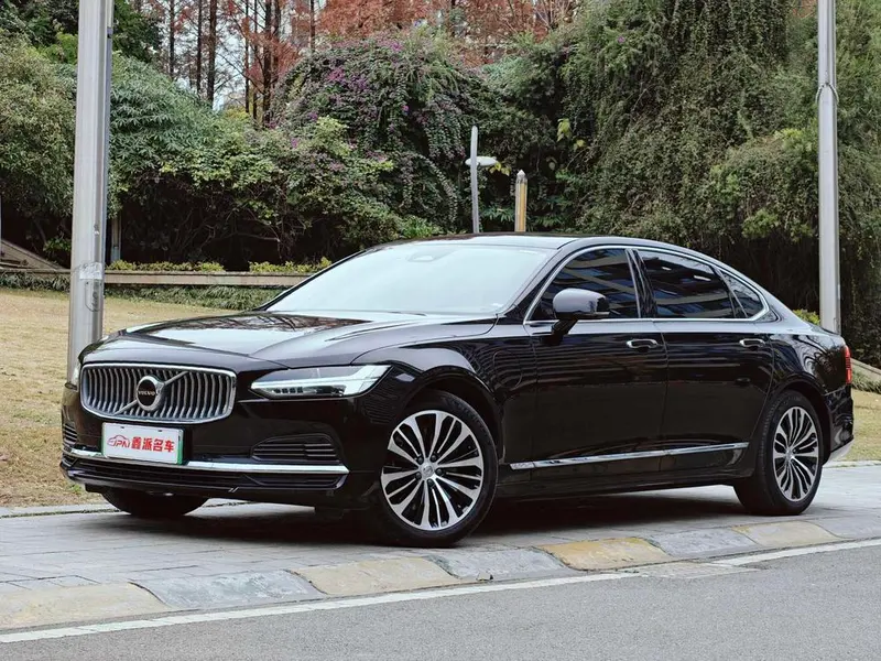 Volvo S90 PHEV, 2022