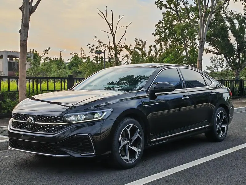 Volkswagen Passat, 2024