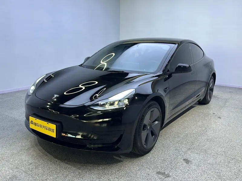 Tesla Model 3, 2022