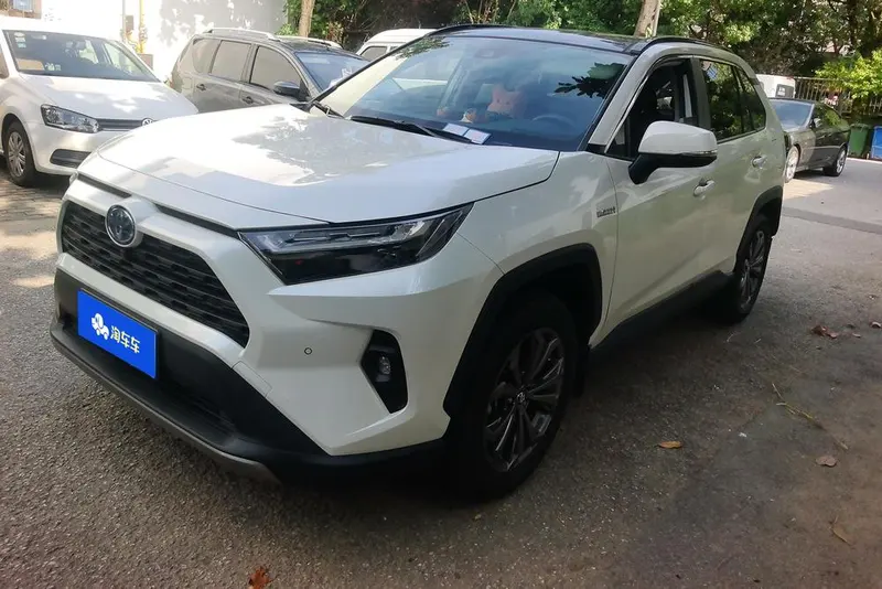 Toyota RAV4, 2024