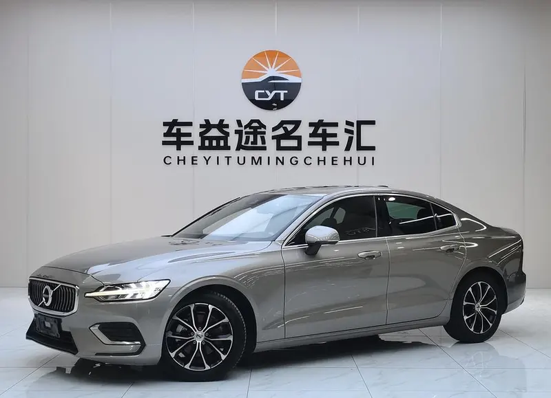 Volvo S60, 2022