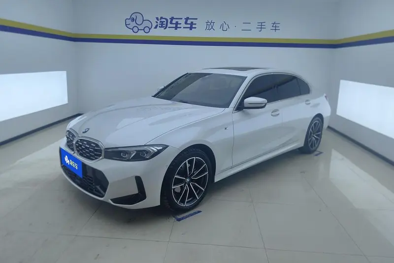 BMW 3-Series, 2025