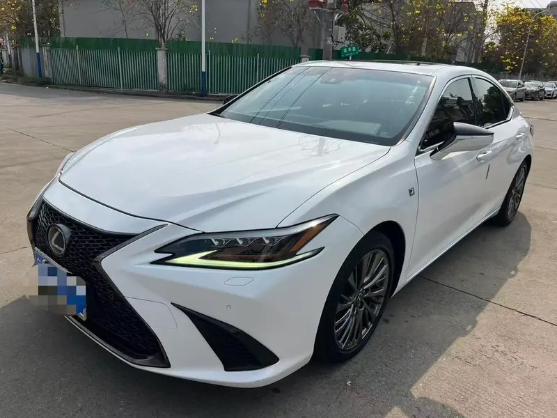 Lexus ES, 2020