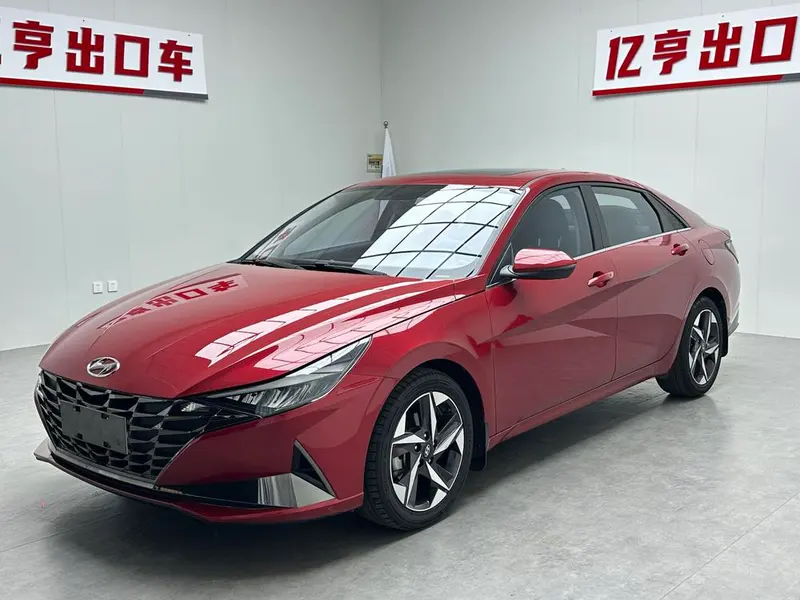 Hyundai Elantra, 2022