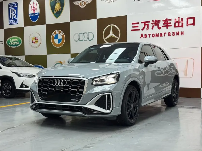 Audi Q2L, 2022