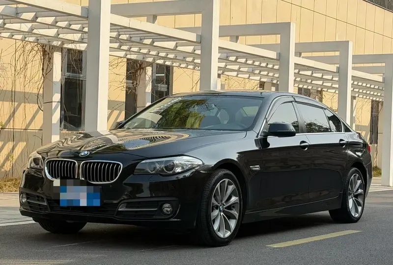 BMW 5-Series, 2017