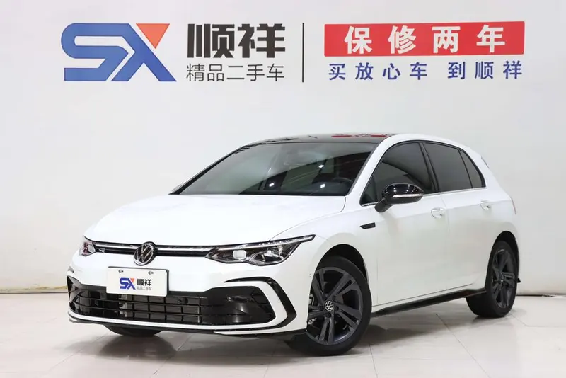 Volkswagen Golf, 2023