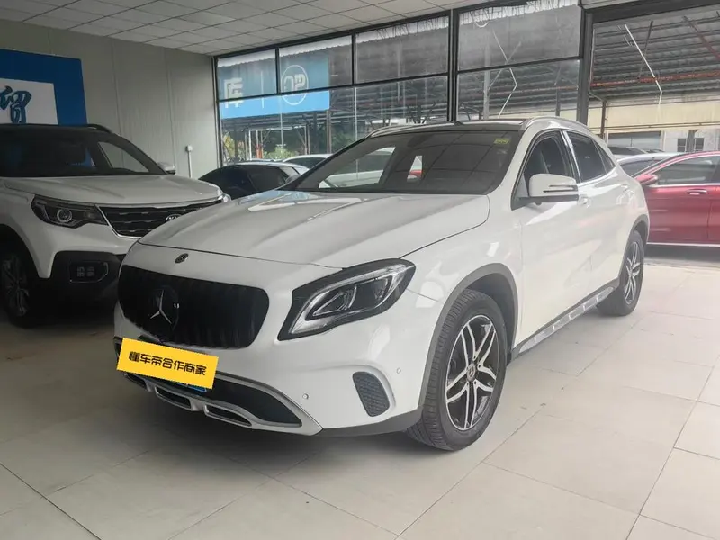 Mercedes-Benz GLA, 2017