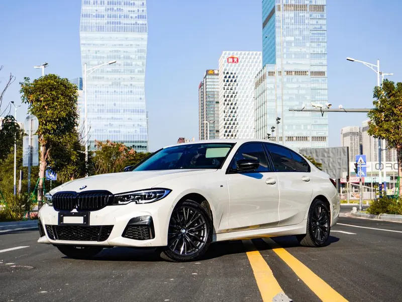 BMW 3-Series, 2021