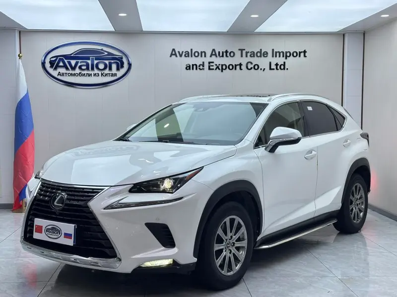 Lexus NX, 2020