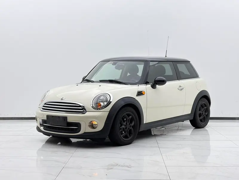 MINI MINI, 2012