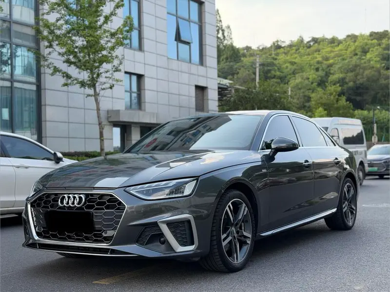 Audi A4L, 2020