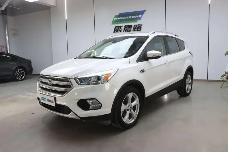 Ford Kuga, 2018
