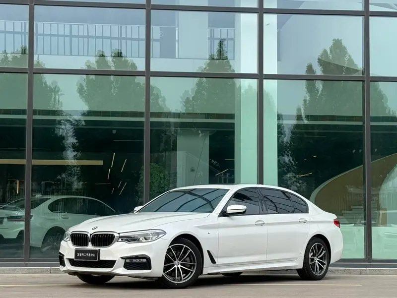 BMW 5-Series, 2018