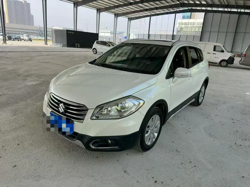 Suzuki S-Cross, 2015