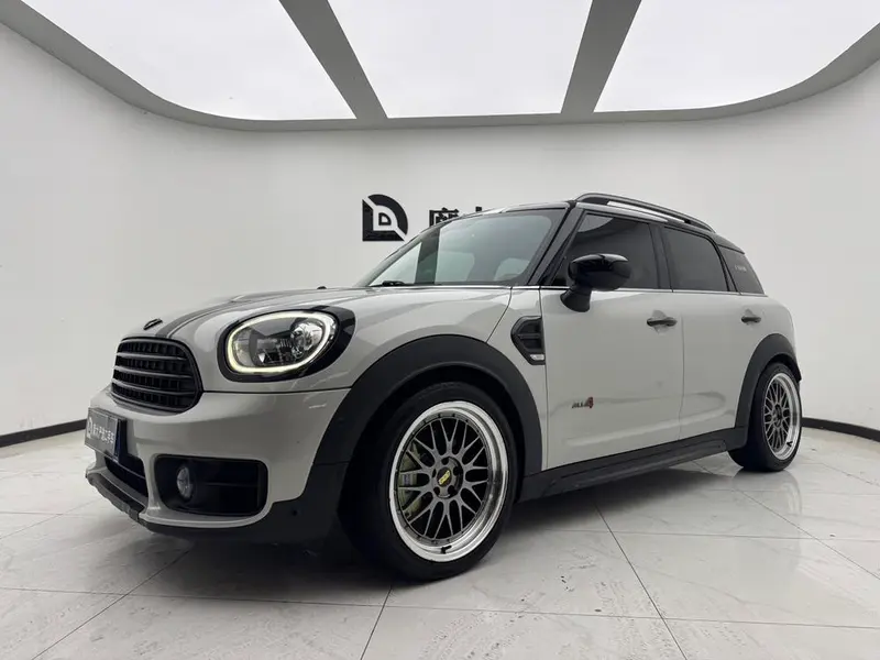 MINI COUNTRYMAN, 2020