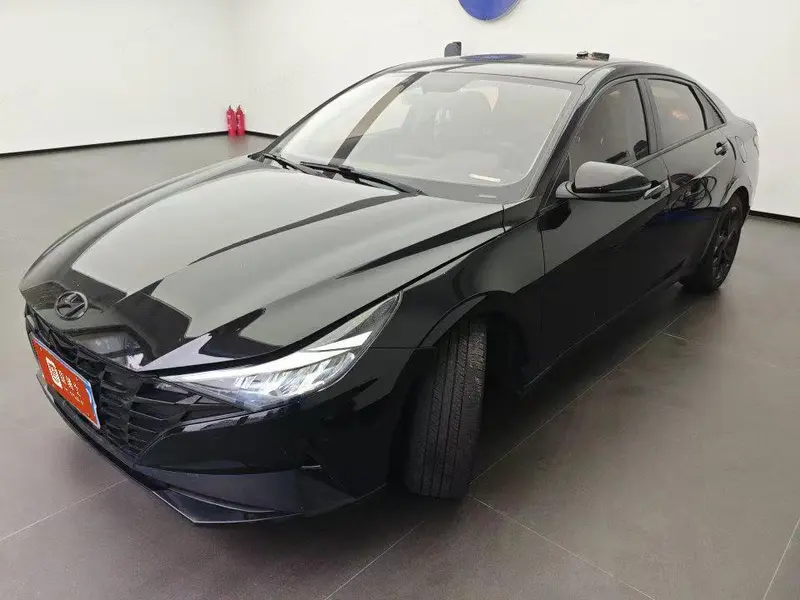 Hyundai Elantra, 2022
