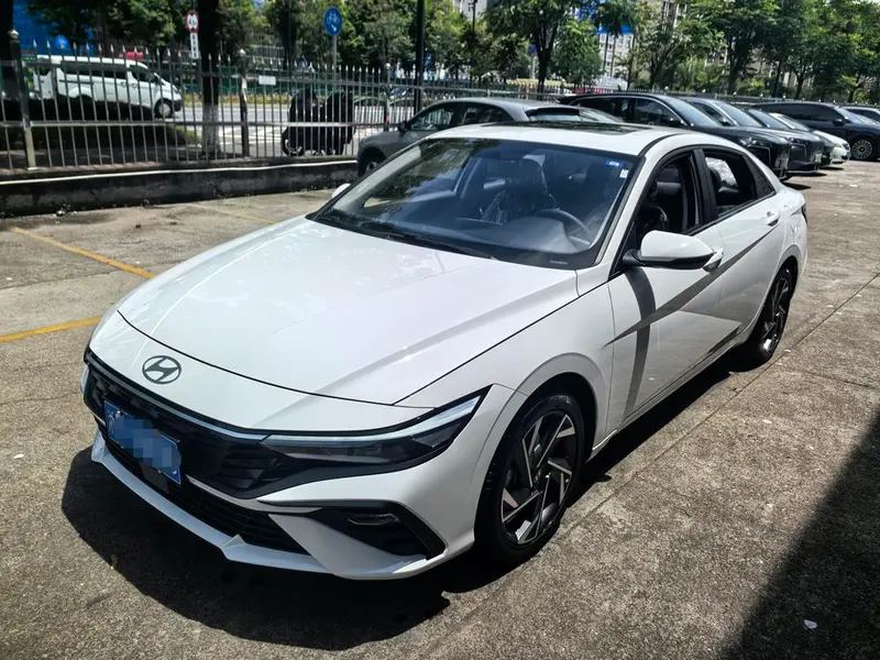 Hyundai Elantra, 2026