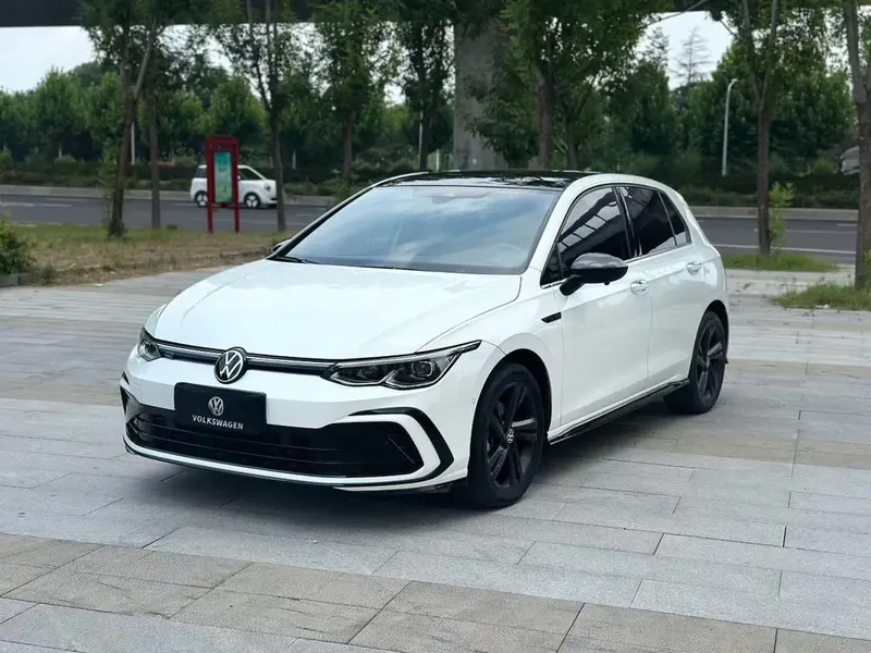 Volkswagen Golf, 2021