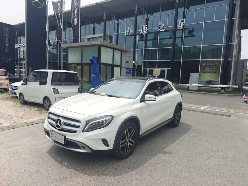 Mercedes-Benz GLA, 2016