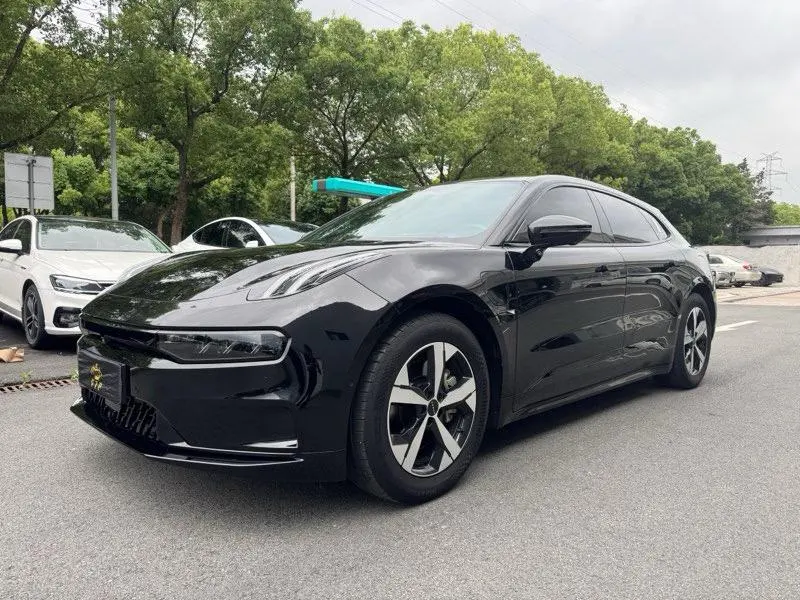 Zeekr 001, 2023