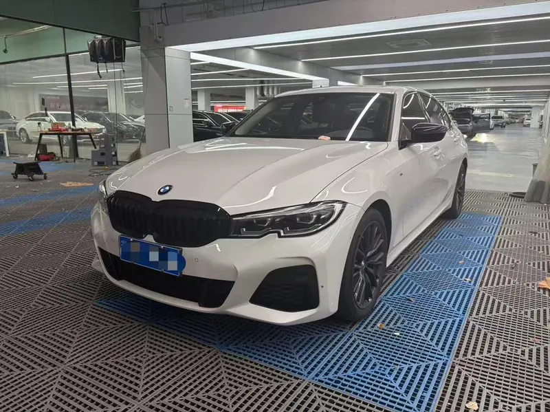 BMW 3-Series, 2021