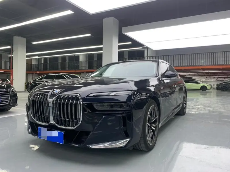 BMW 7-Series, 2023
