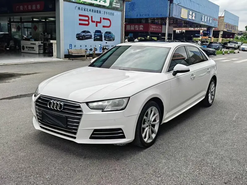 Audi A4L, 2018
