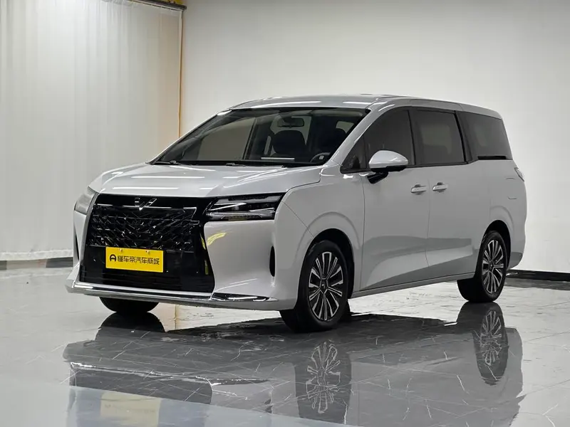 Wuling Xingguang 730 PHEV, 2025