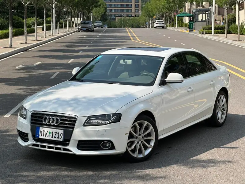 Audi A4L, 2011