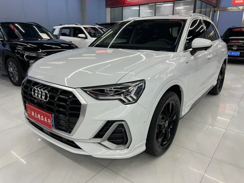 Audi Q3, 2021
