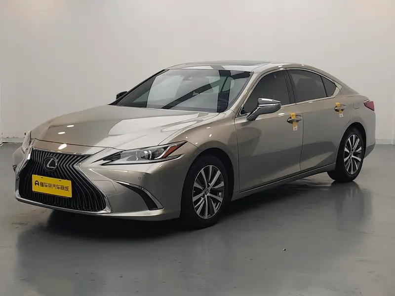 Lexus ES, 2018