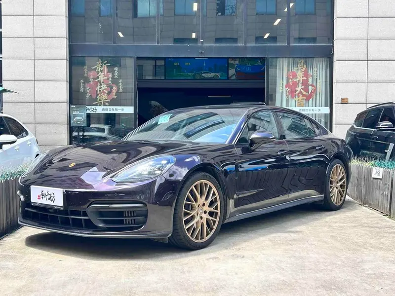 Porsche Panamera, 2023