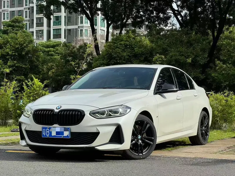BMW 1-Series, 2023