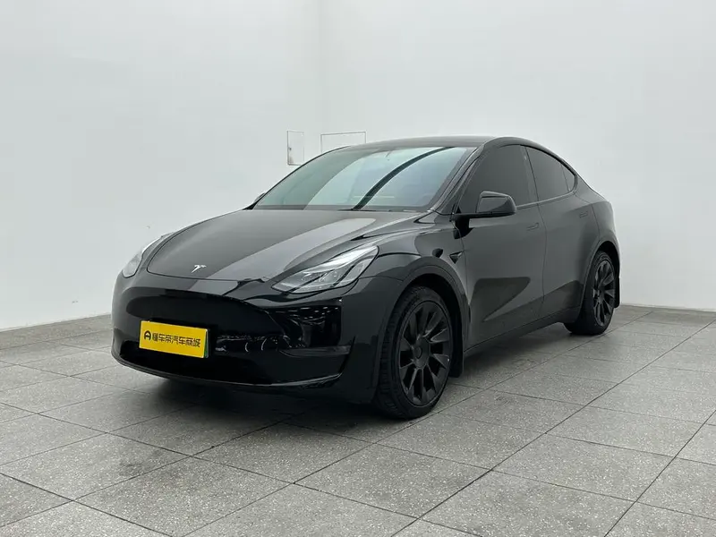 Tesla Model Y, 2022