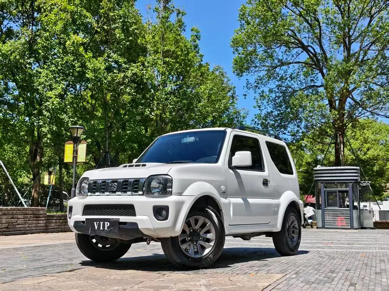 Suzuki Jimny (Import), 2015