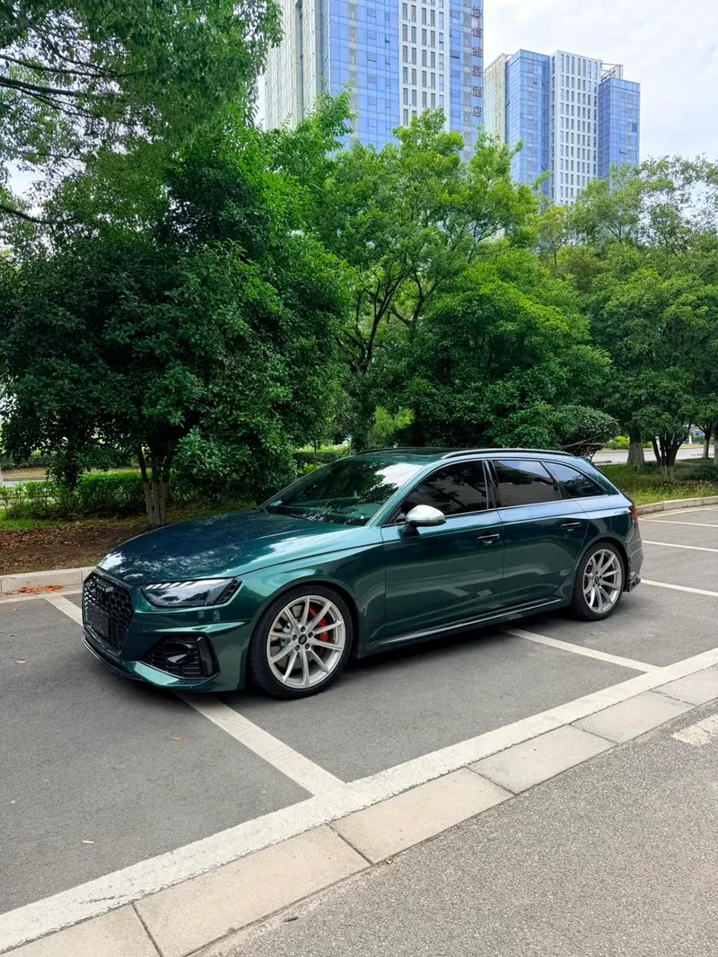 Audi RS 4, 2021