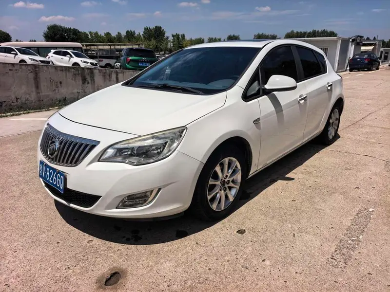 Buick Excelle, 2010