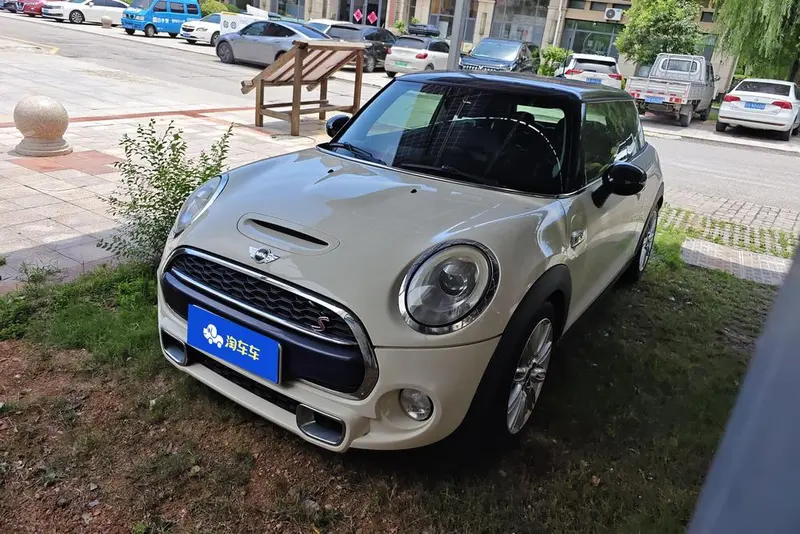 MINI MINI, 2014