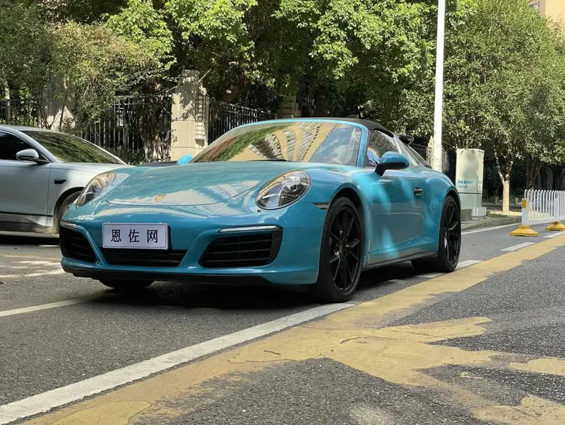 Porsche 911, 2016