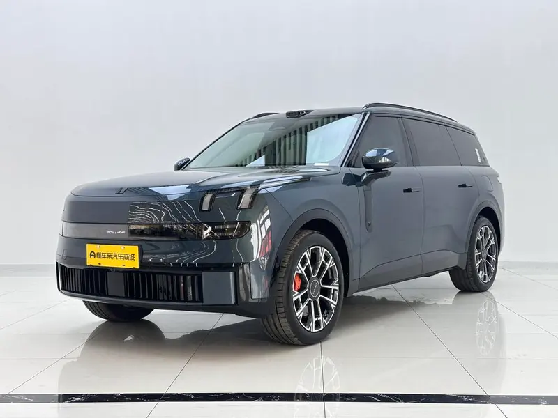 Lynk & Co 900, 2025