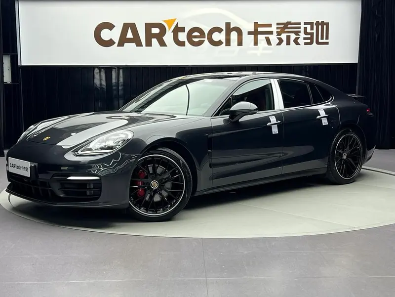 Porsche Panamera, 2022