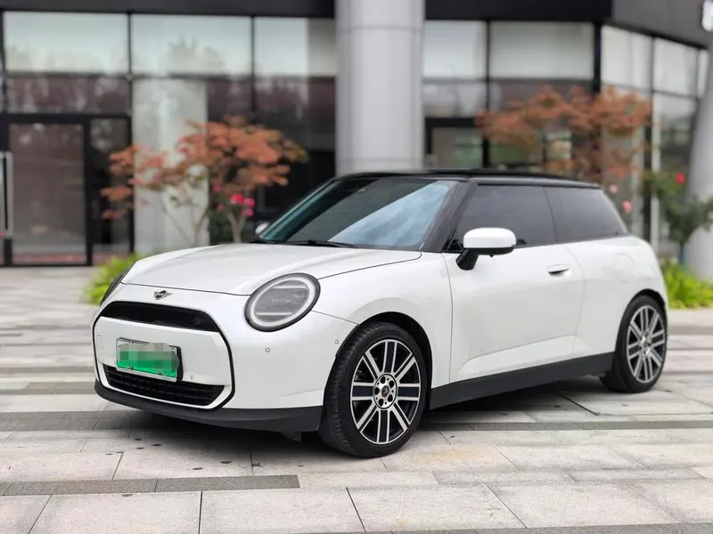 MINI Cooper Electric, 2024
