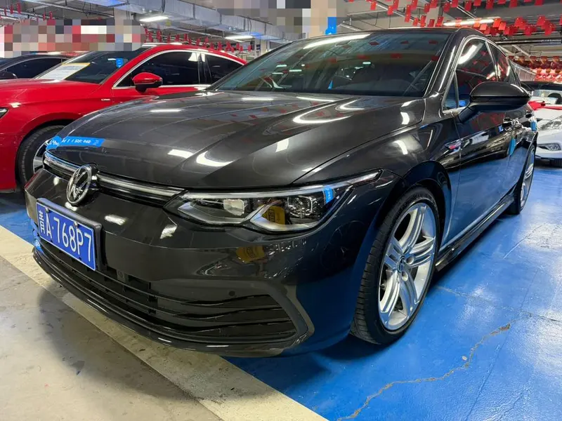 Volkswagen Golf, 2023